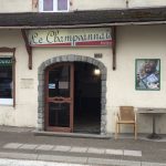 café
